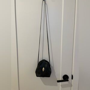 Vintage Louis Rafael genuine leather pouch purse in black